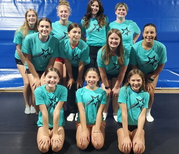 Teen tumbling students